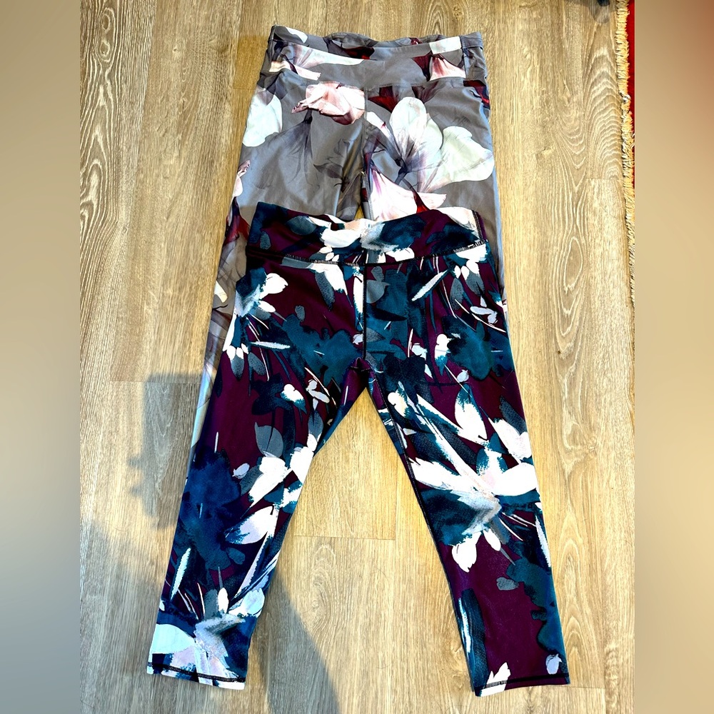 2 pairs Fabletics crop leggings, medium.
